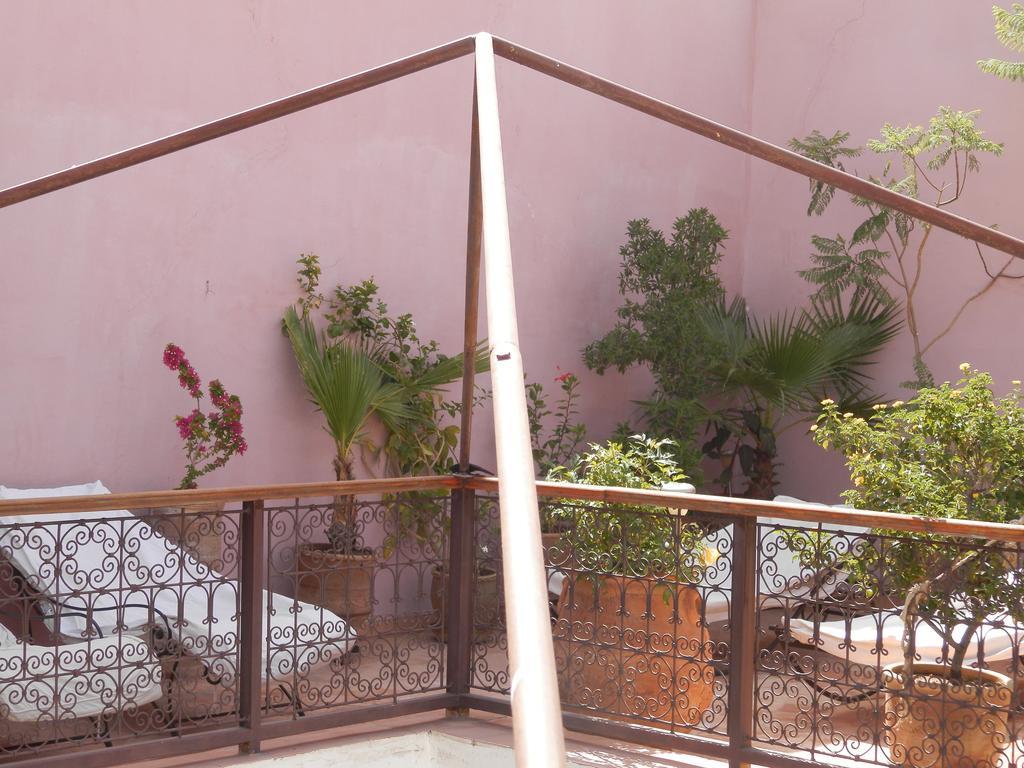 Riad Ailen Marrakesh Bagian luar foto
